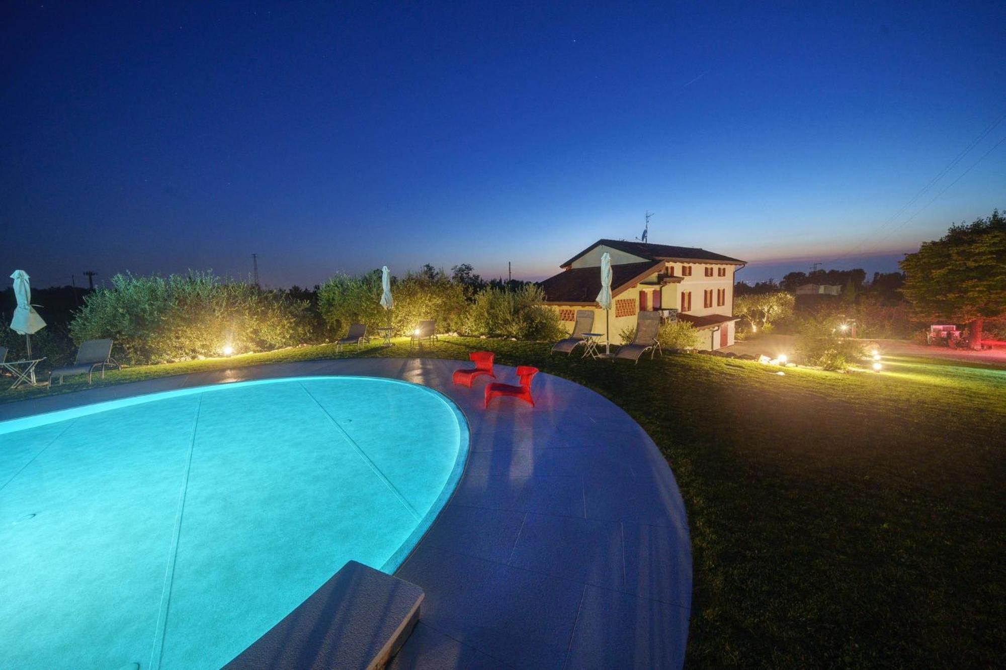 Residenza Vesentini Bed & Breakfast Pastrengo Bagian luar foto