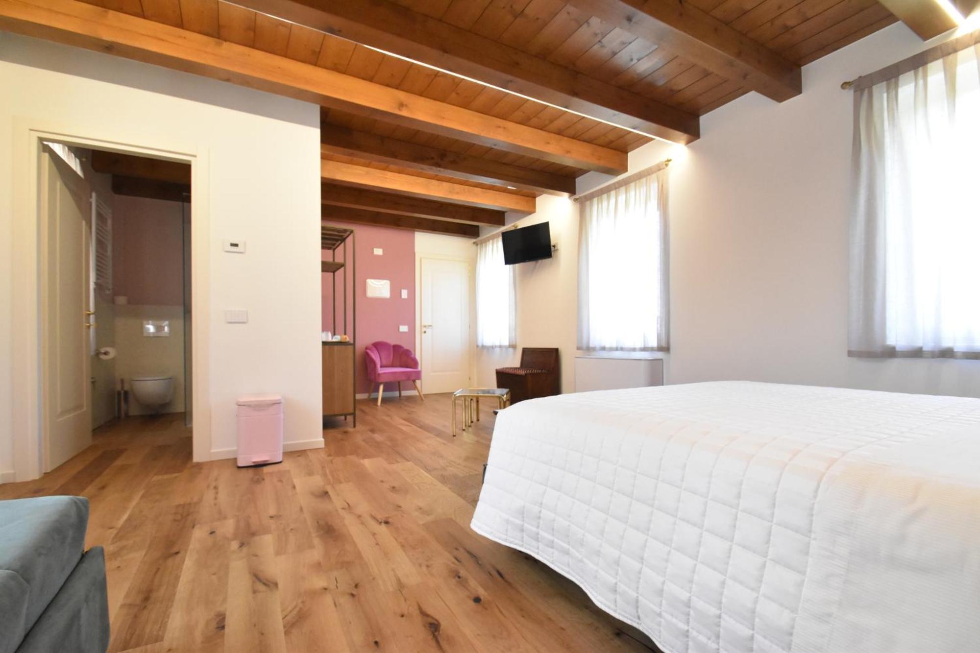 Residenza Vesentini Bed & Breakfast Pastrengo Bagian luar foto