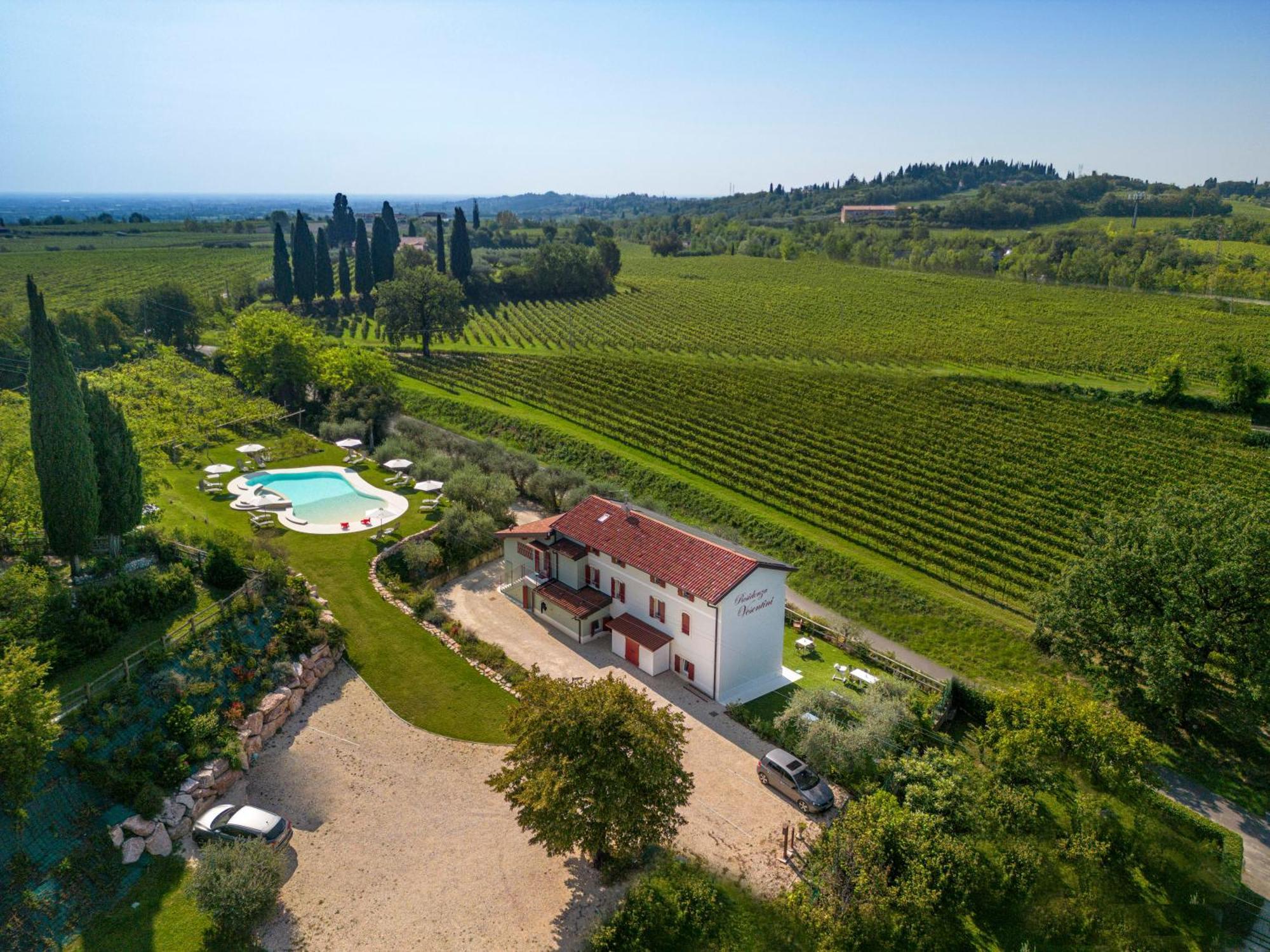 Residenza Vesentini Bed & Breakfast Pastrengo Bagian luar foto