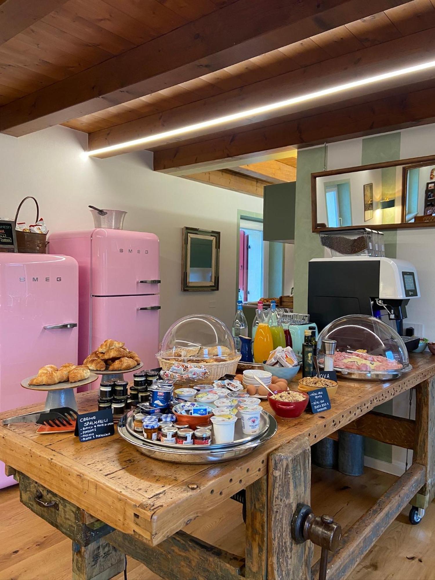 Residenza Vesentini Bed & Breakfast Pastrengo Bagian luar foto