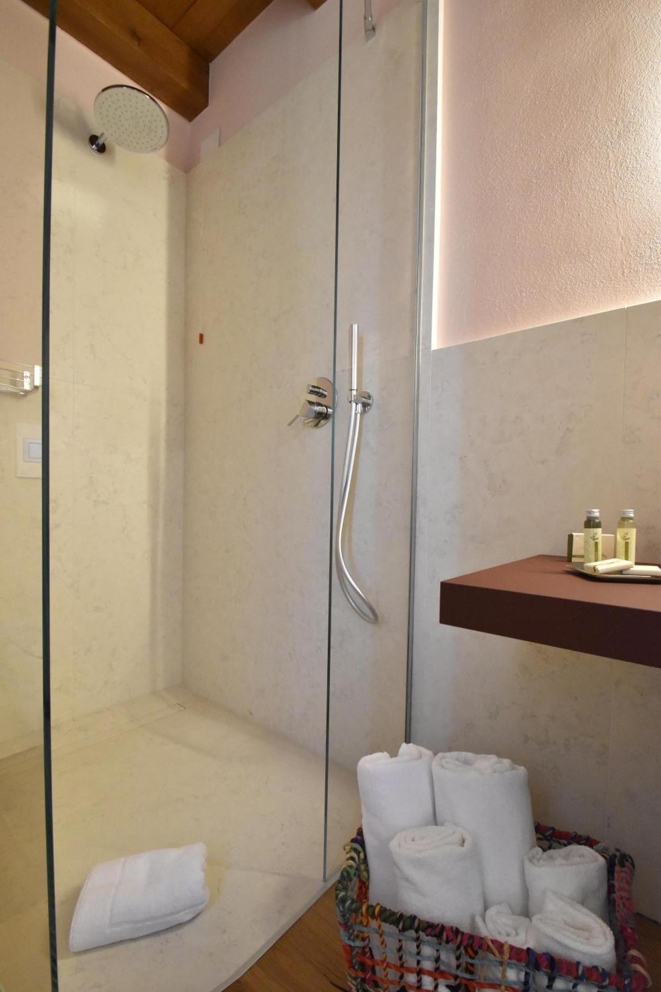Residenza Vesentini Bed & Breakfast Pastrengo Bagian luar foto